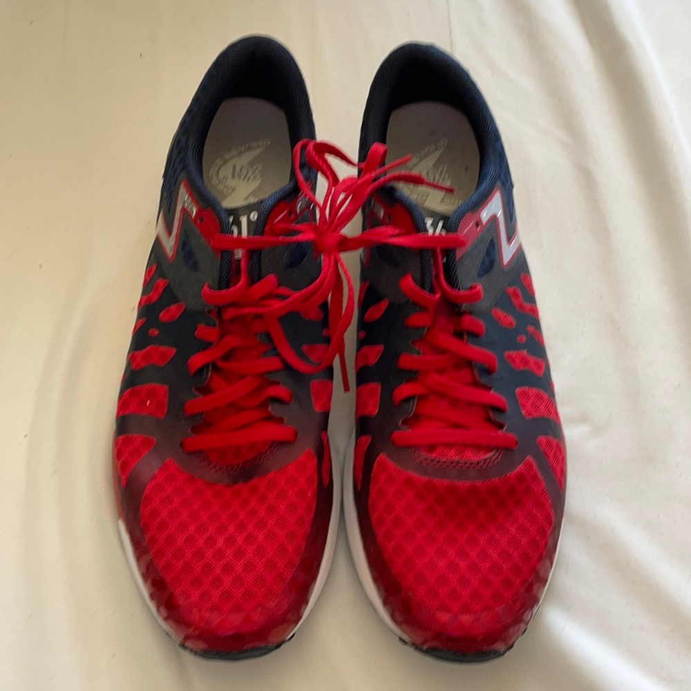 NWOT - 361 Mens Chaser Running Shoes